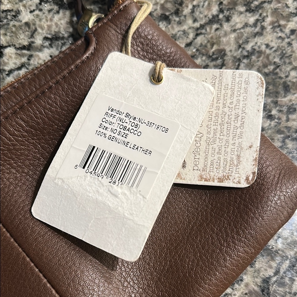 NWT Hobo Leather Crossbody Bag - Picture 2 of 11